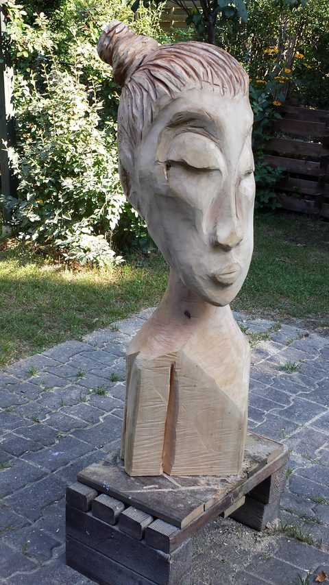 Rosalinde – holzskulpturen, Linde