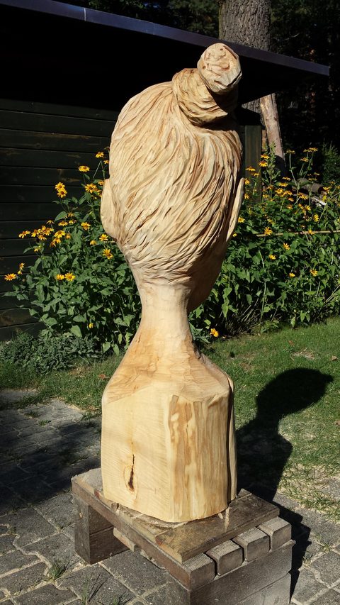 Rosalinde – holzskulpturen, Linde