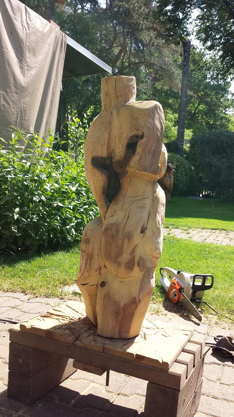 Schwangere – holzskulpturen, Robinie