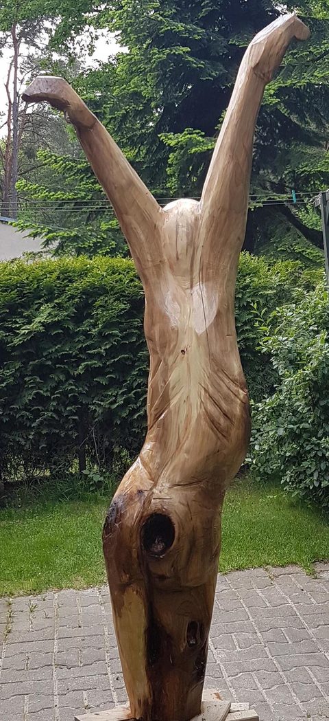 Schicksal (Teil II) oder John Travolta ?? – holzskulpturen, Walnuss