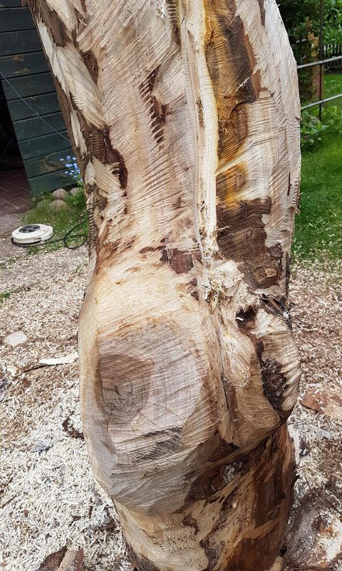 Schicksal (Teil II) oder John Travolta ?? – holzskulpturen, Walnuss