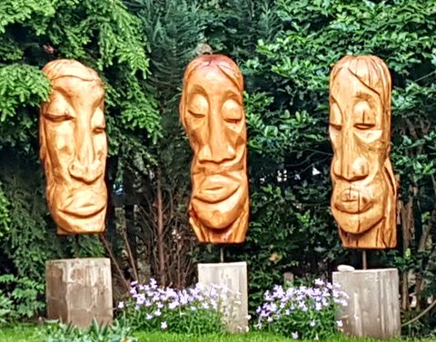 hölzerne Moai - Dreiergruppe – holzskulpturen, Eiche
