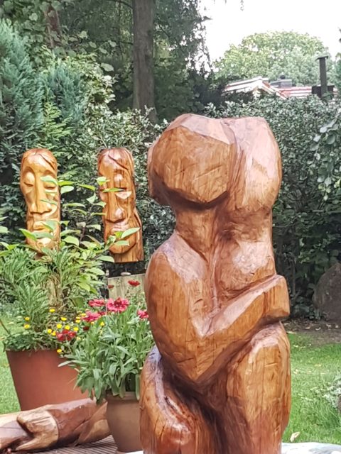 miss molly – holzskulpturen, Eiche
