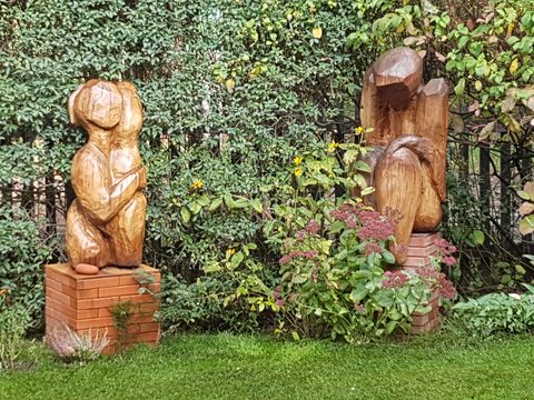 miss molly – holzskulpturen, Eiche