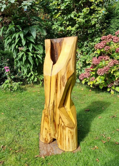 diversität – holzskulpturen, Robinie