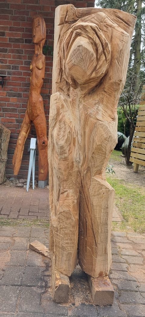 in Anlehnung an Ingeborg Hunzinger – holzskulpturen, Eiche