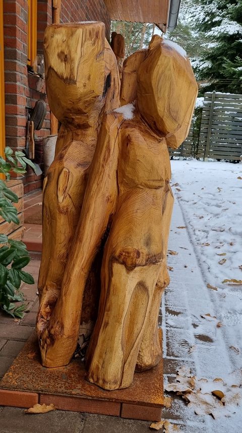 gruppe – holzskulpturen, Robinie