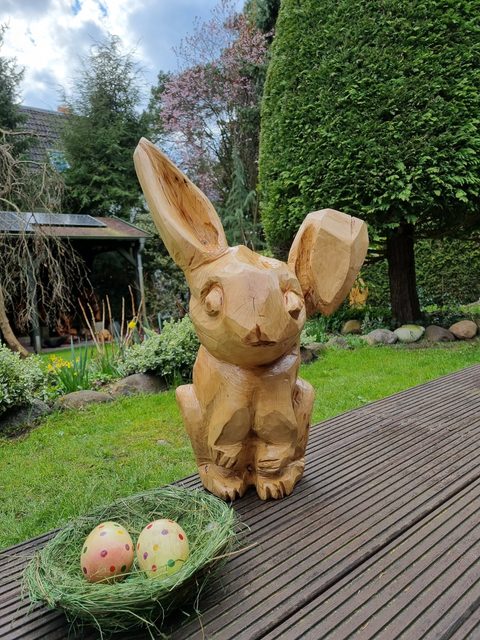 osterhase – holzskulpturen, Ahorn